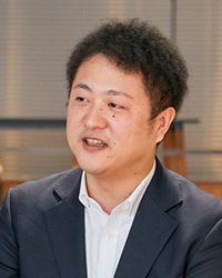 田中氏